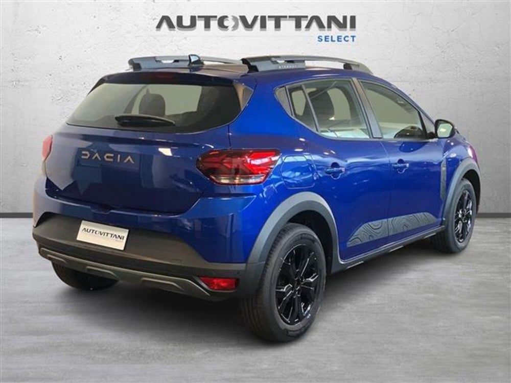 Dacia Sandero Stepway nuova a Como (3)