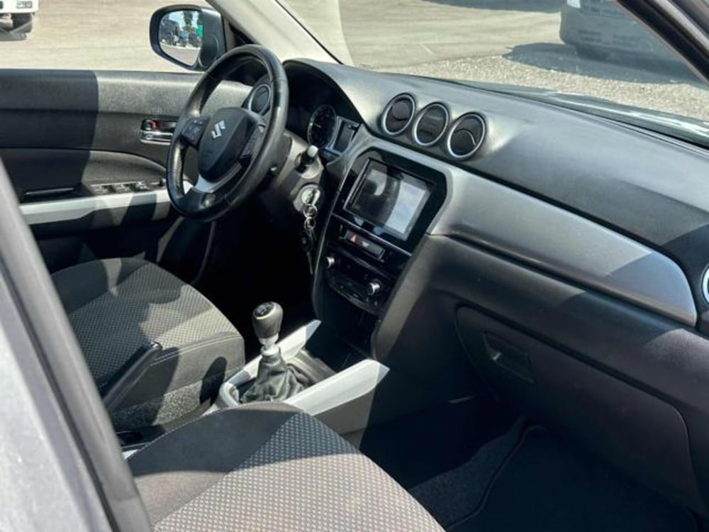 Suzuki Vitara usata a Lucca (17)
