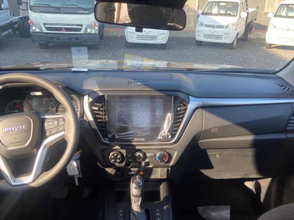 Isuzu D-Max Pick-up nuova a Lucca (15)