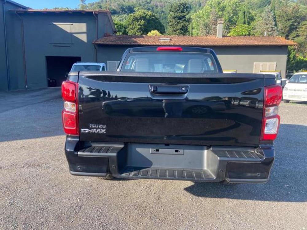 Isuzu D-Max Pick-up nuova a Lucca (5)