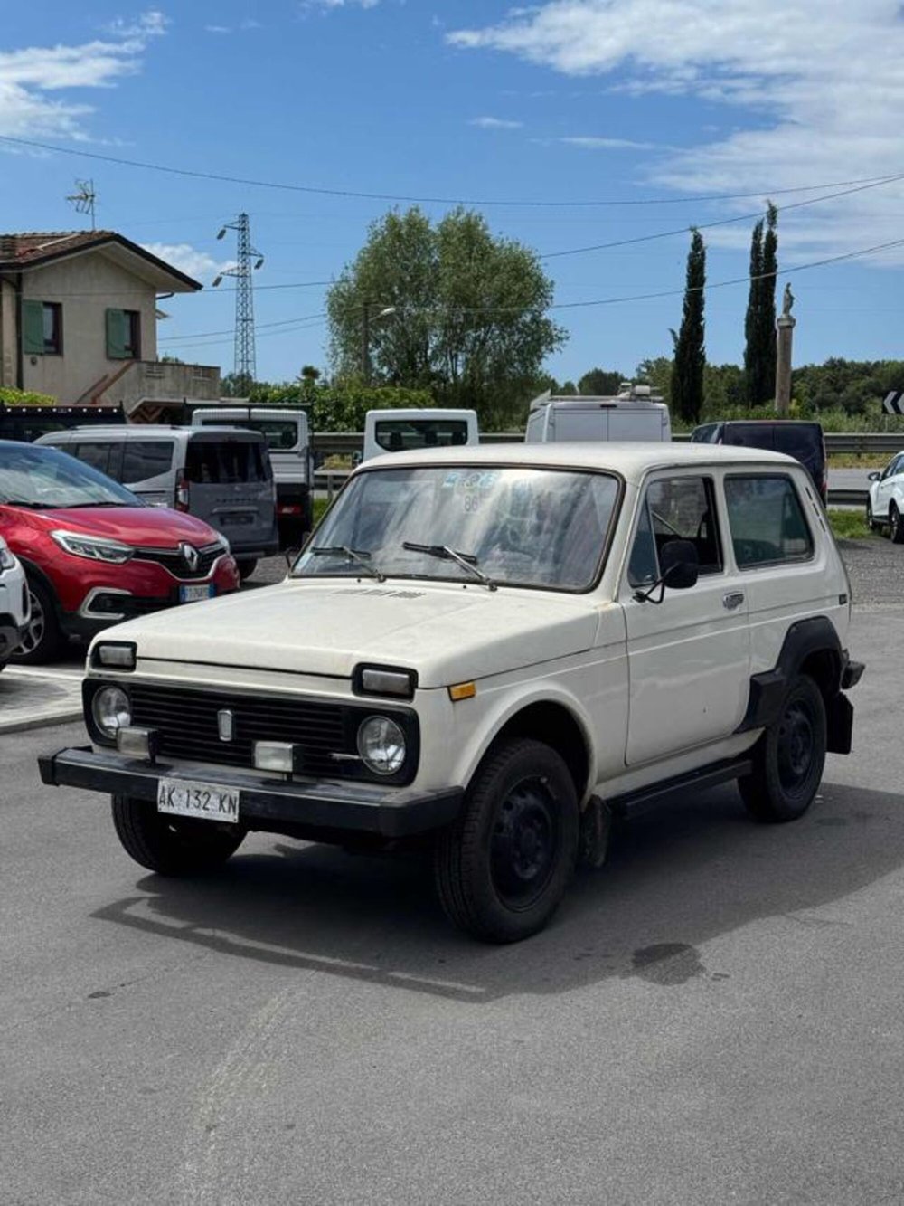 Lada Niva usata a Lucca (3)