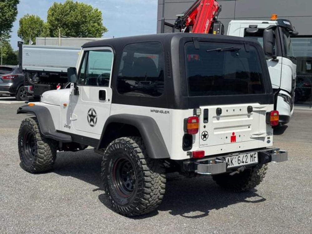 Jeep Wrangler usata a Lucca (6)