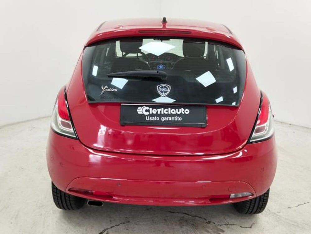 Lancia Ypsilon usata a Como (7)