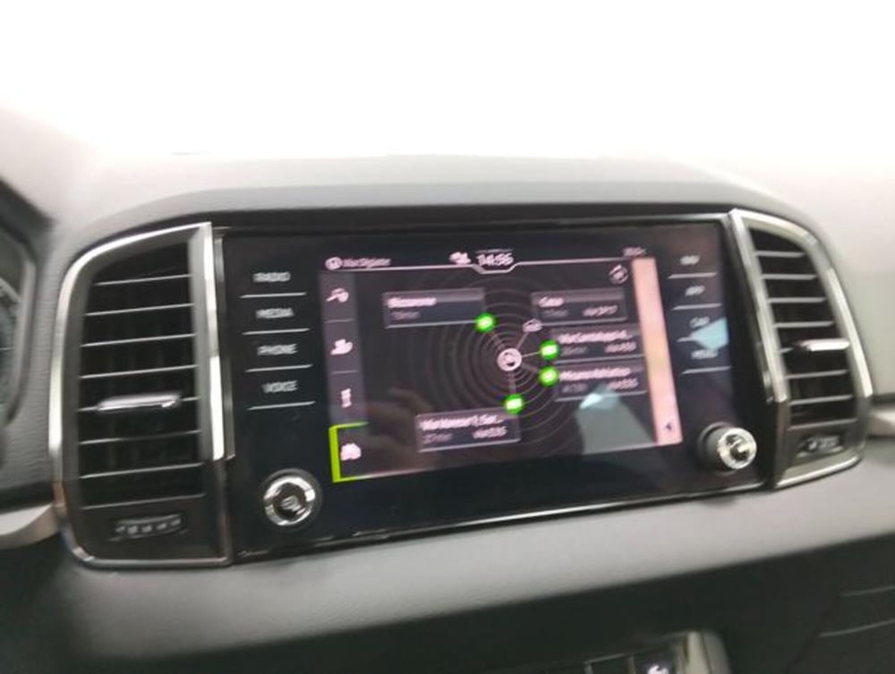 Skoda Karoq usata a Como (11)