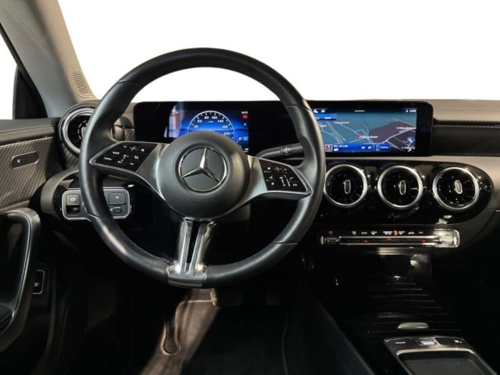 Mercedes-Benz CLA Shooting Brake usata a Bologna (11)