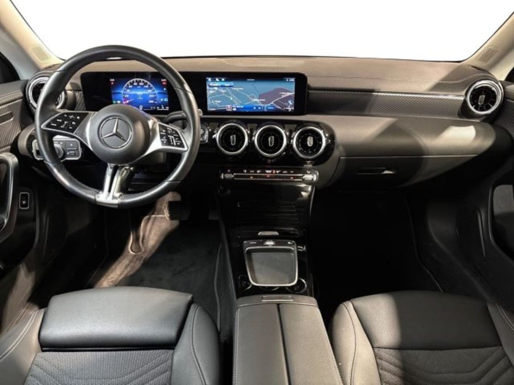Mercedes-Benz CLA Shooting Brake usata a Bologna (9)
