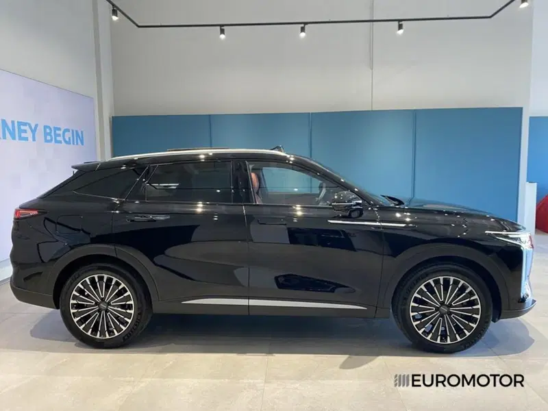 Omoda Omoda 9 SHS-P nuova a Bari (7)