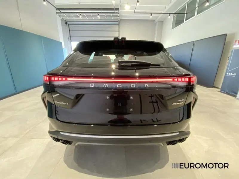 Omoda Omoda 9 SHS-P nuova a Bari (9)
