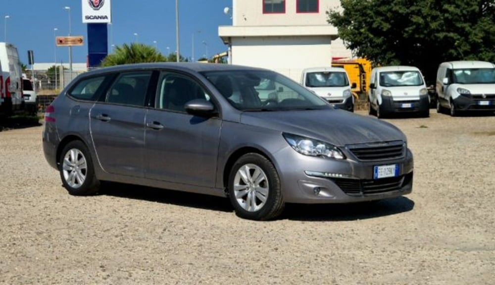 Peugeot 308 SW usata a Oristano (7)