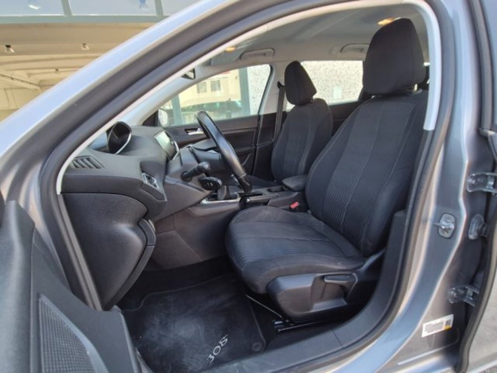 Peugeot 308 SW usata a Oristano (8)