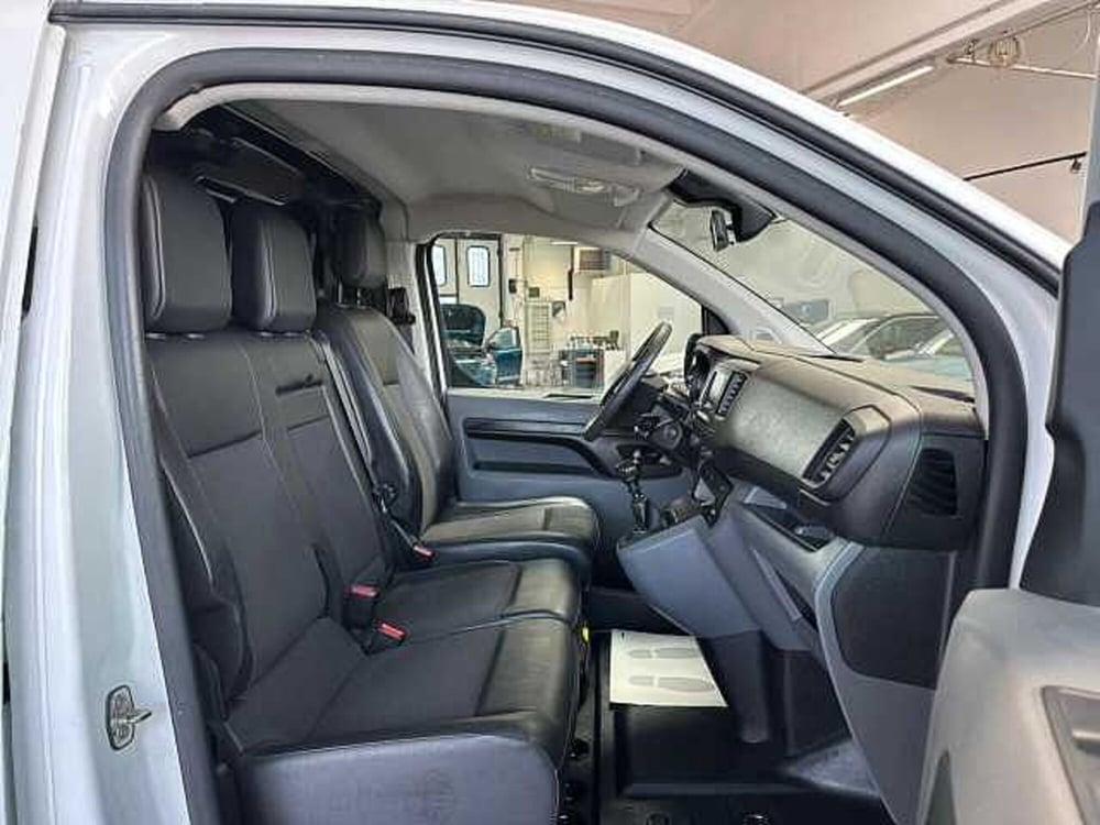 Opel Vivaro Furgone usata a Venezia (13)