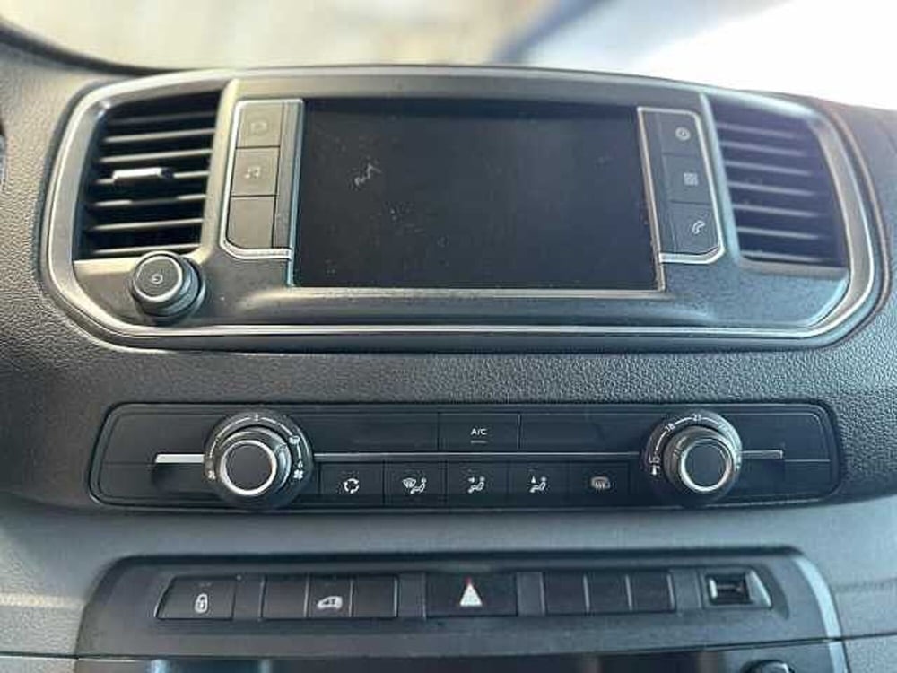 Opel Vivaro Furgone usata a Venezia (17)