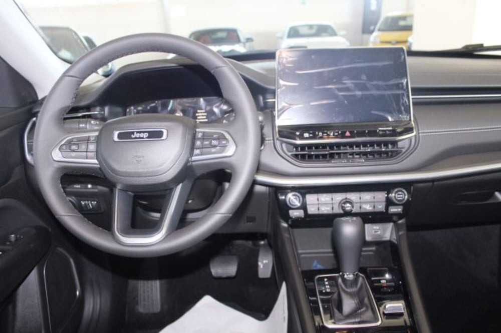 Jeep Compass nuova a Terni (11)