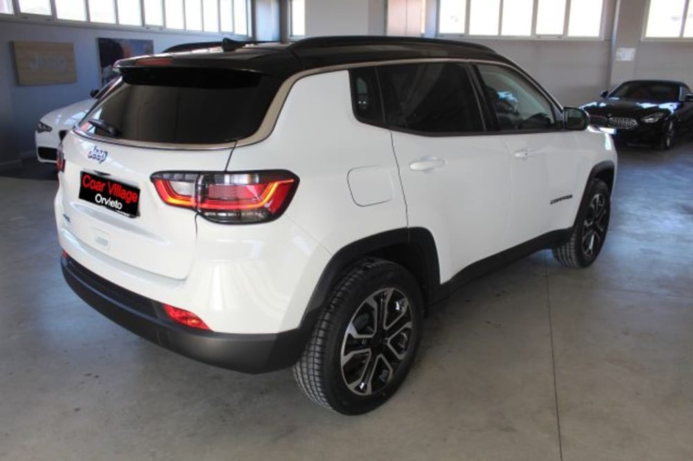 Jeep Compass nuova a Terni (4)