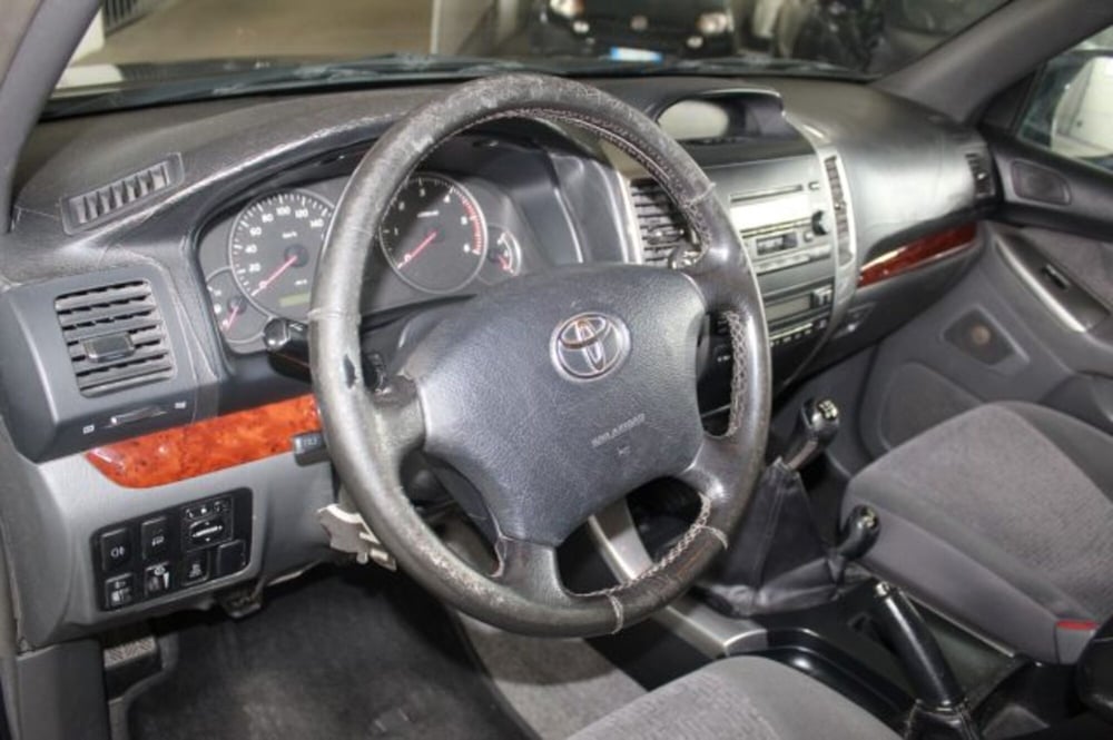 Toyota Land Cruiser usata a Terni (10)