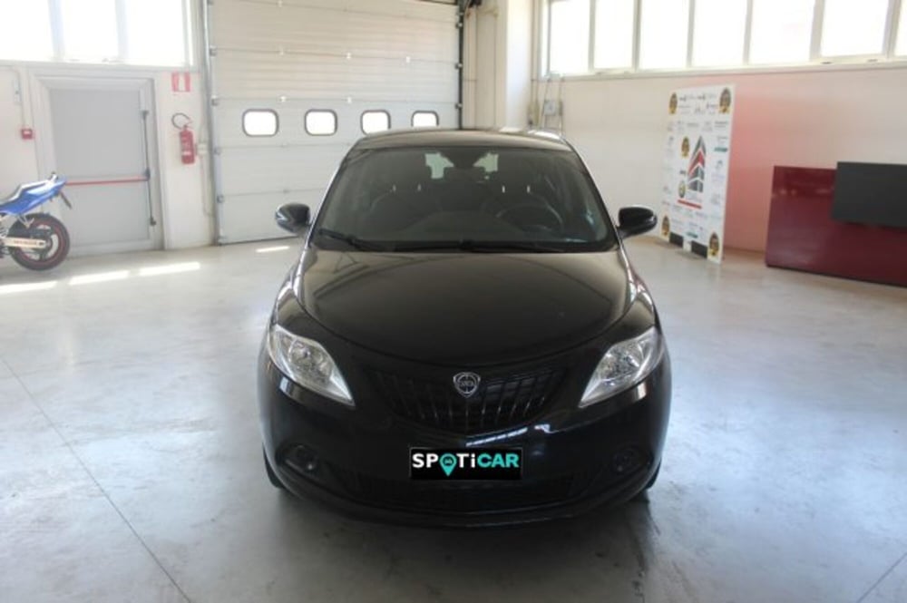 Lancia Ypsilon usata a Terni (2)