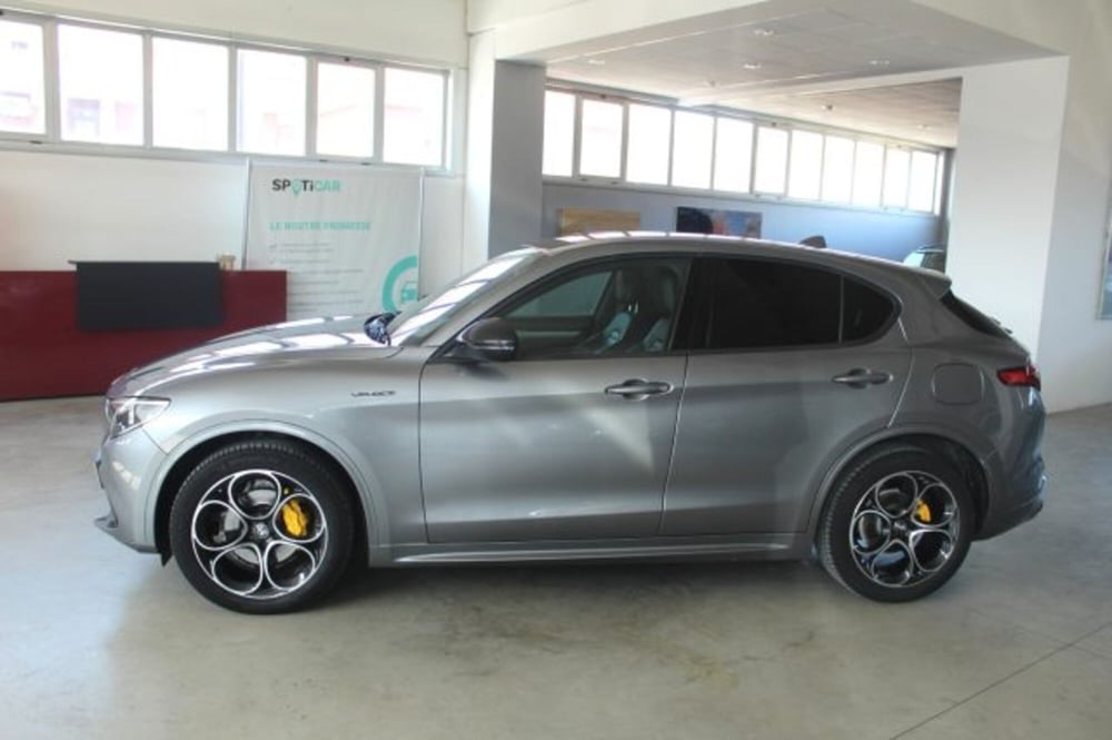 Alfa Romeo Stelvio usata a Terni (3)