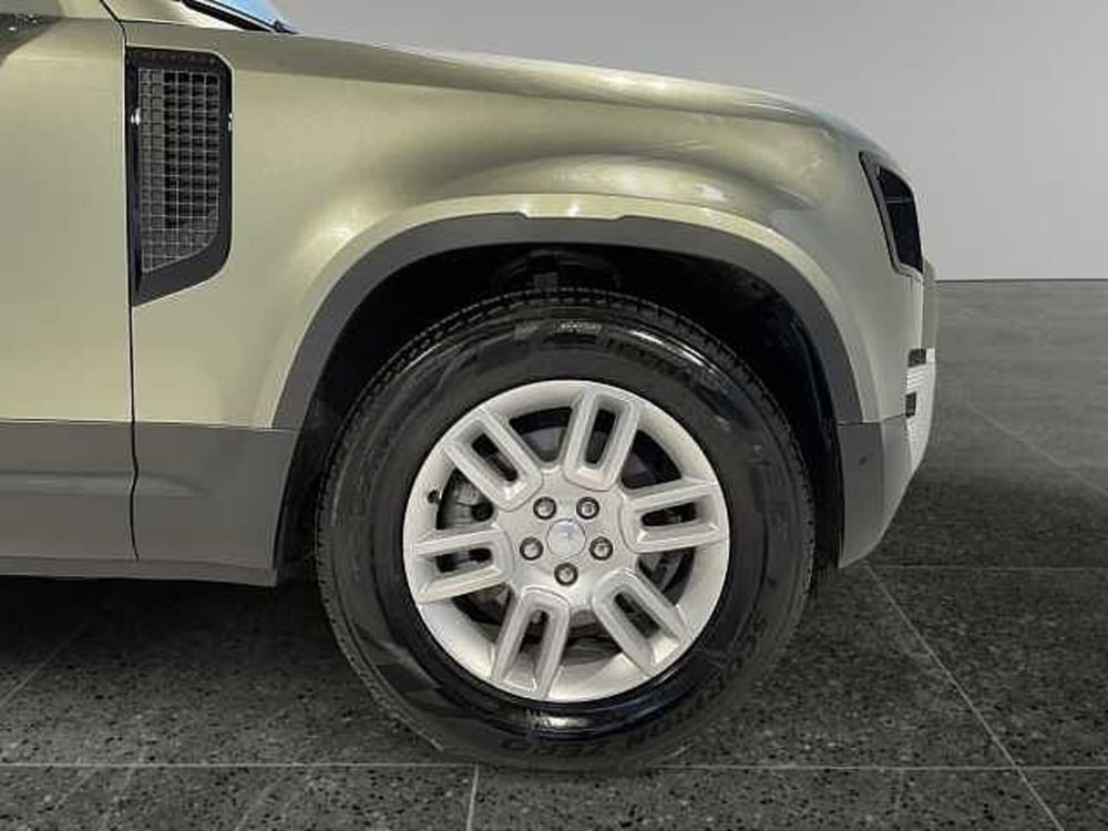 Land Rover Defender usata a Ravenna (10)