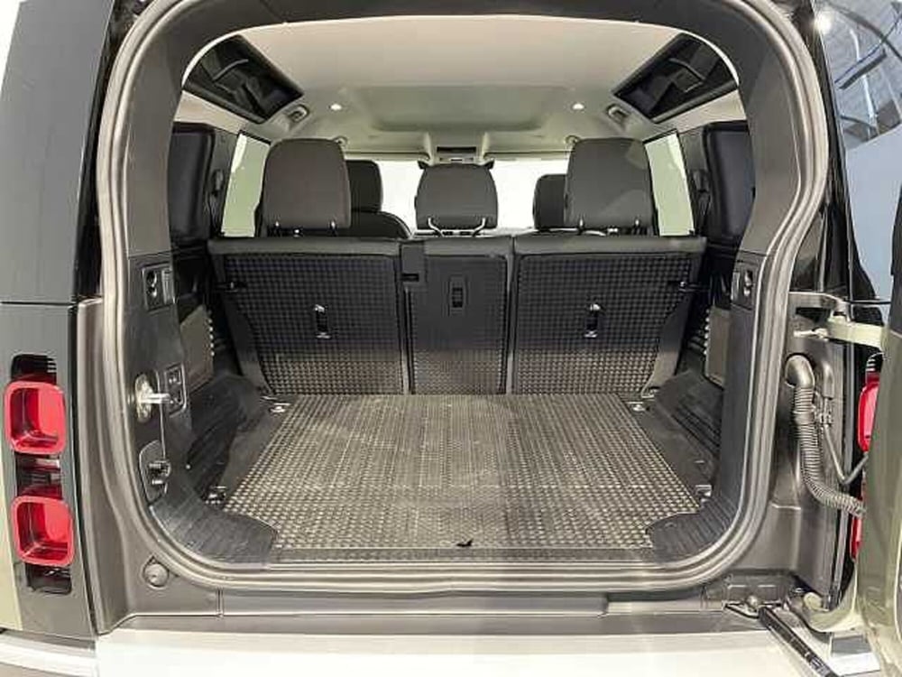 Land Rover Defender usata a Ravenna (11)
