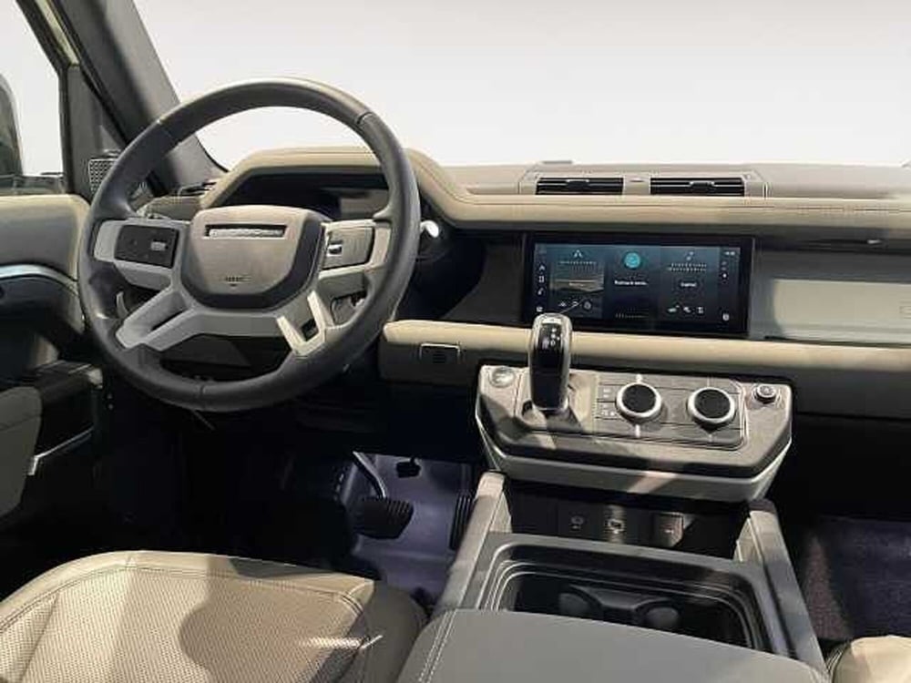 Land Rover Defender usata a Ravenna (12)
