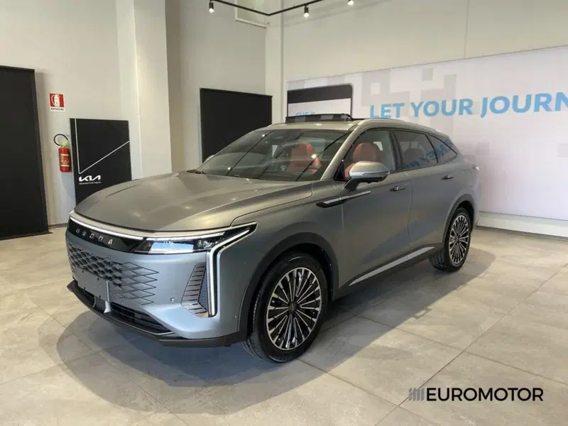Omoda Omoda 9 SHS-P nuova a Bari