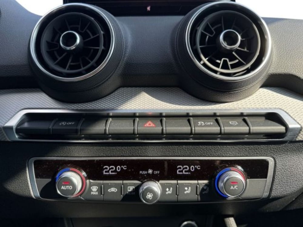 Audi Q2 usata a Avellino (12)