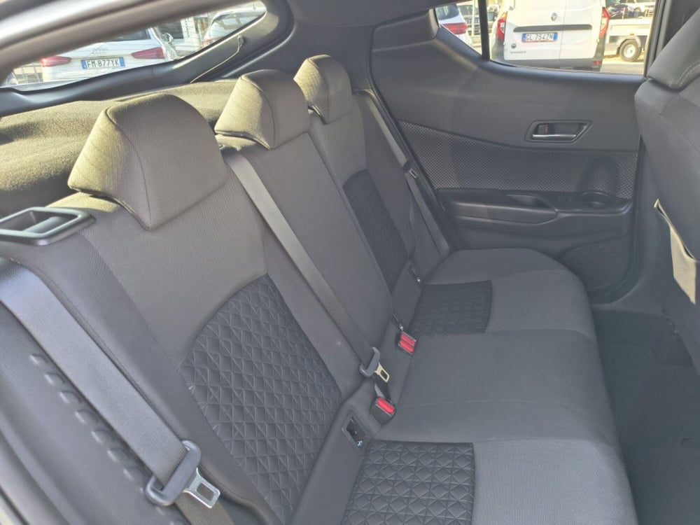 Toyota Toyota C-HR usata a Firenze (18)