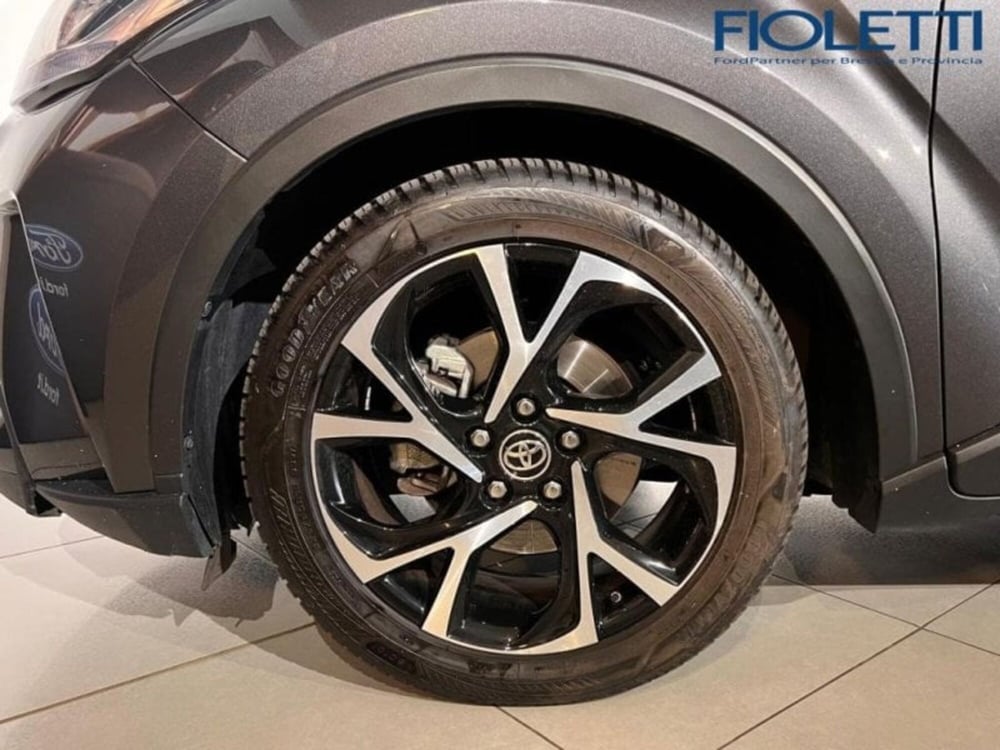 Toyota Toyota C-HR usata a Brescia (11)