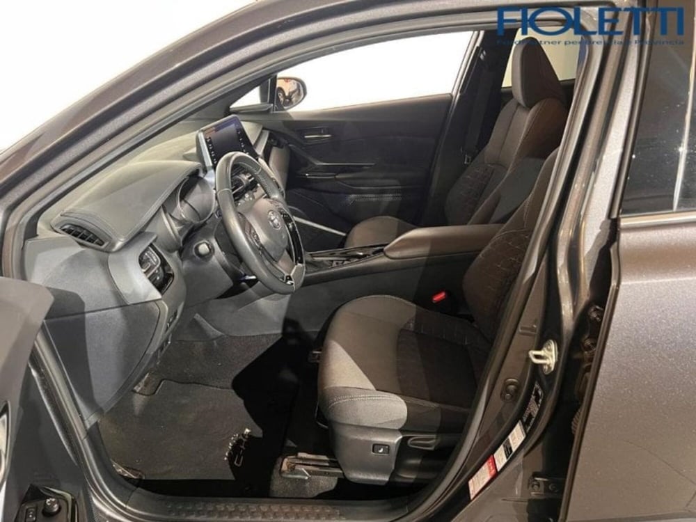 Toyota Toyota C-HR usata a Brescia (9)