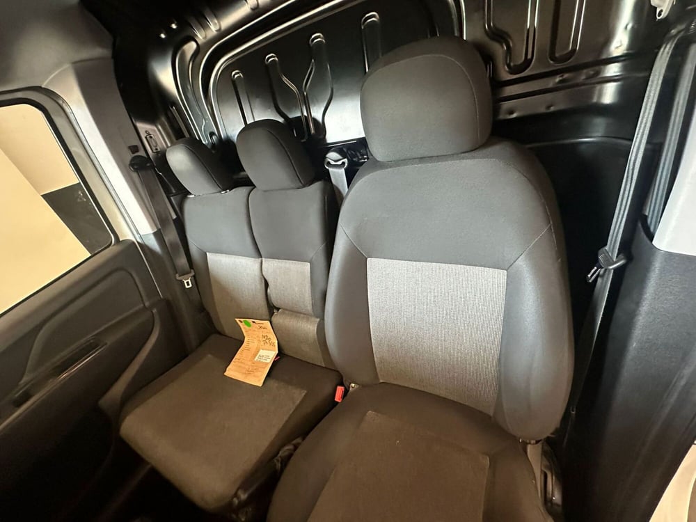 Fiat Doblò Furgone usata a Milano (13)