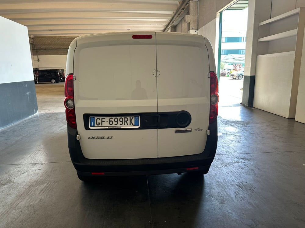 Fiat Doblò Furgone usata a Milano (9)