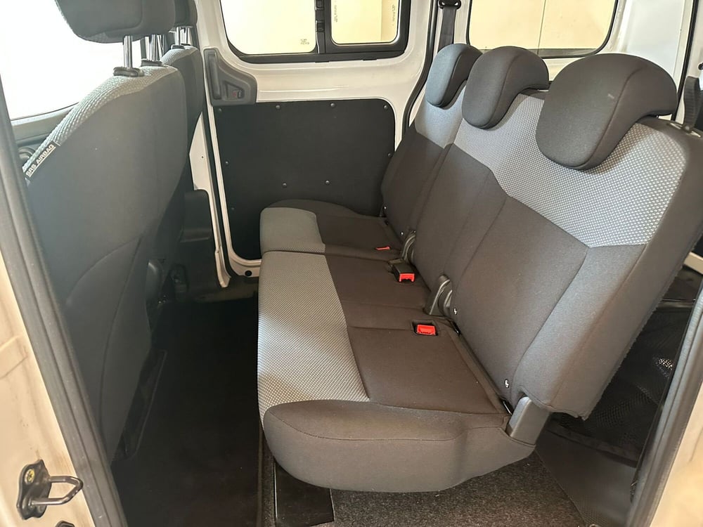 Nissan e-NV200 Evalia usata a Milano (11)