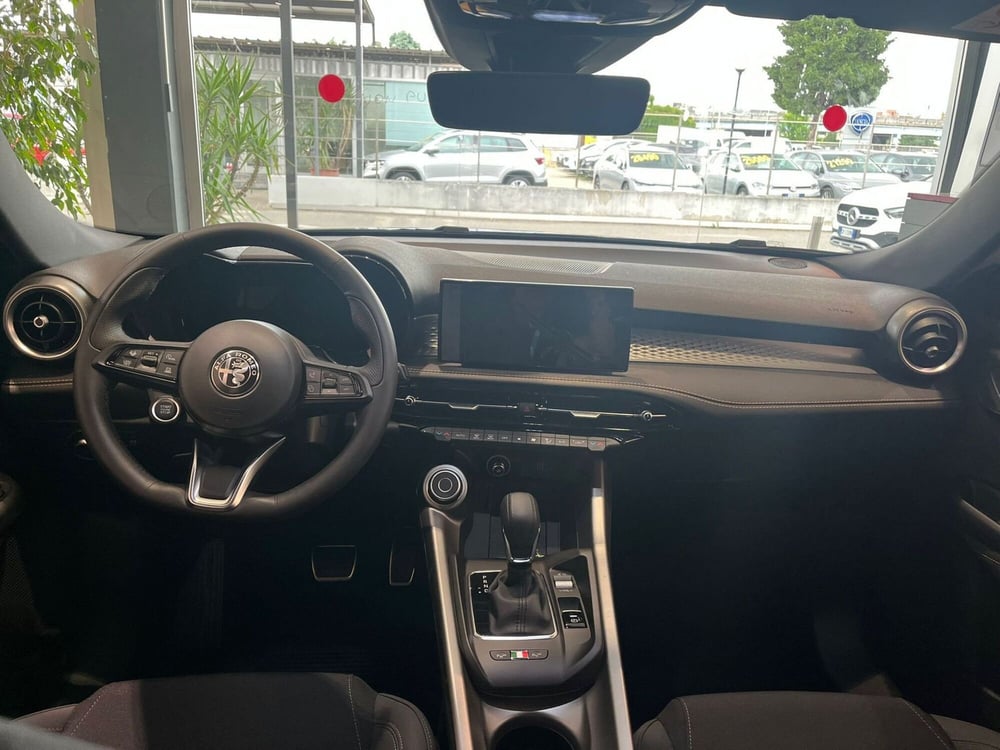 Alfa Romeo Tonale nuova a Milano (17)