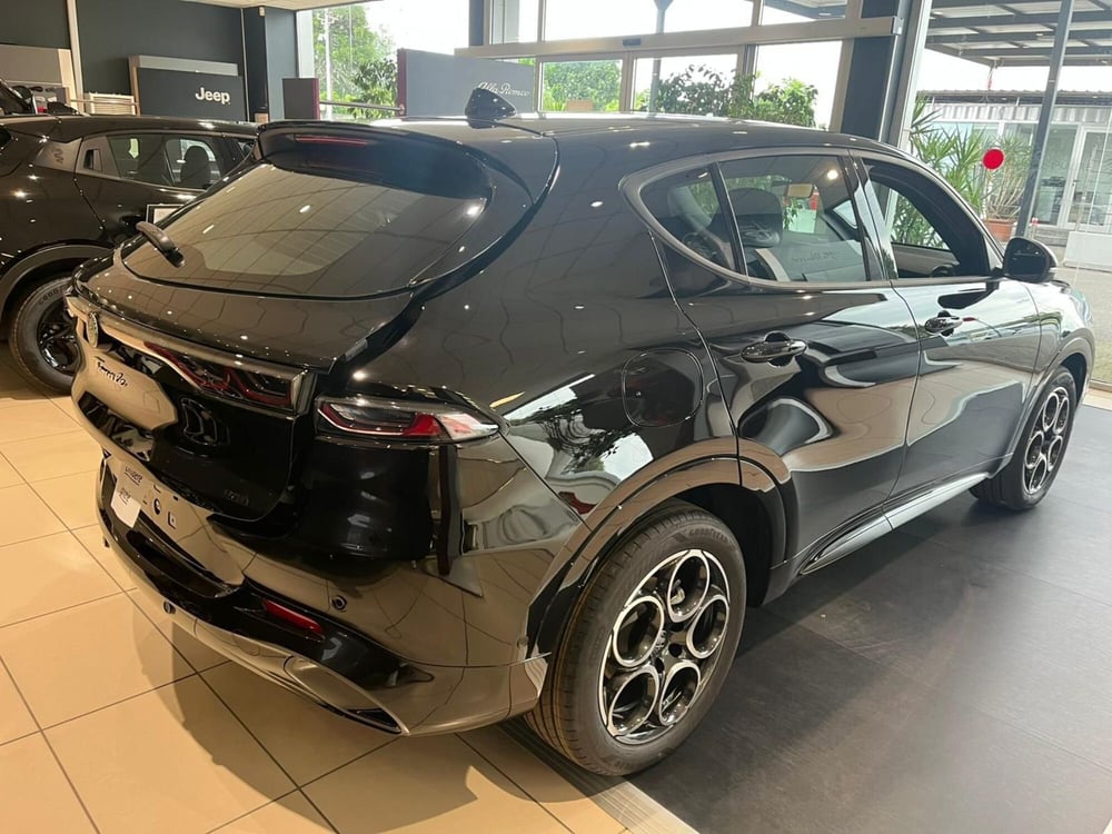 Alfa Romeo Tonale nuova a Milano (7)