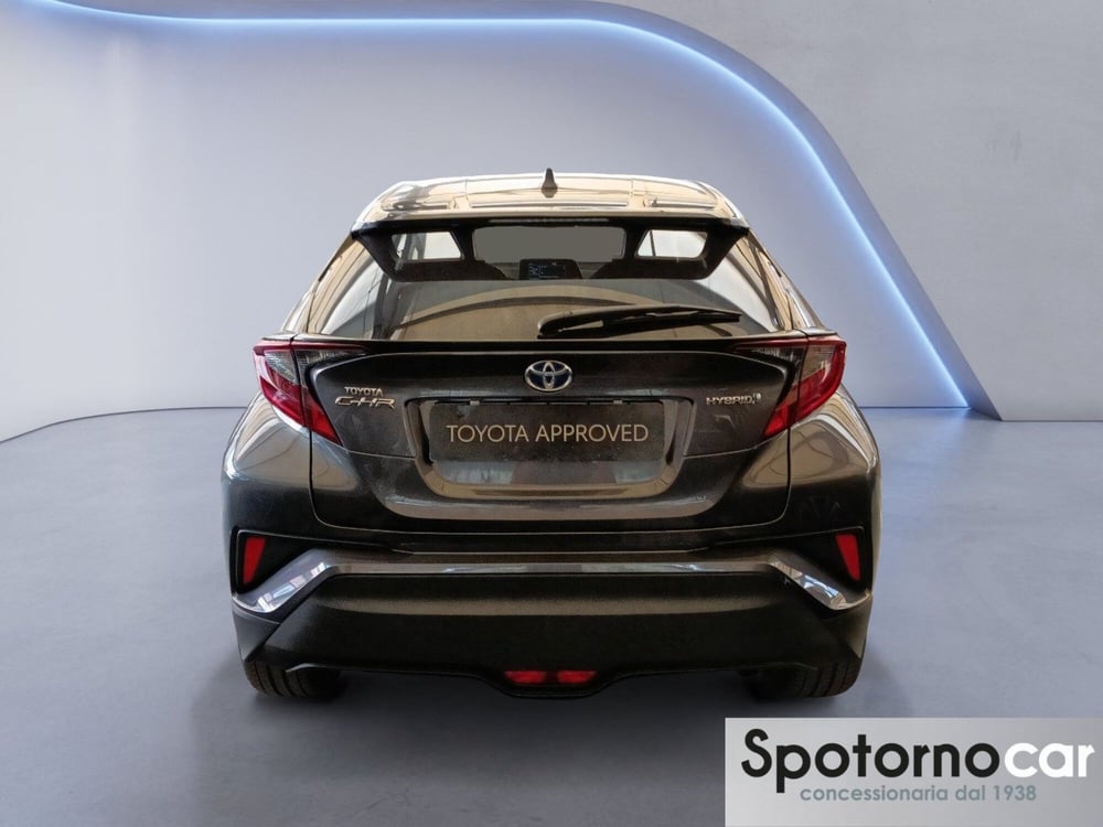 Toyota Toyota C-HR usata a Milano (4)