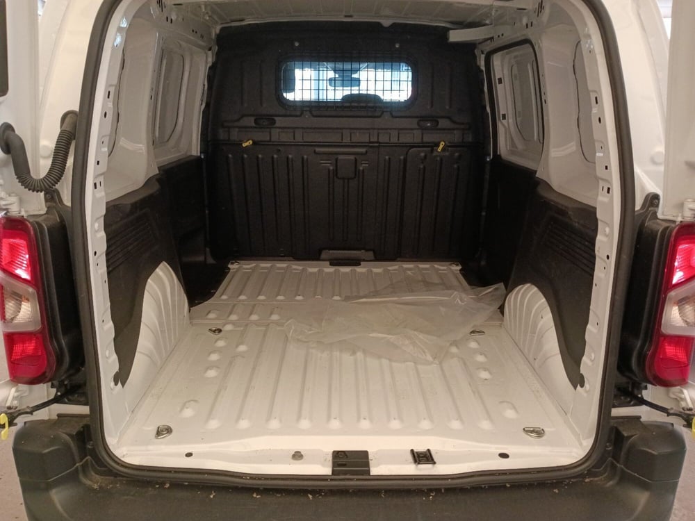 Toyota Proace City Furgone usata a Milano (11)