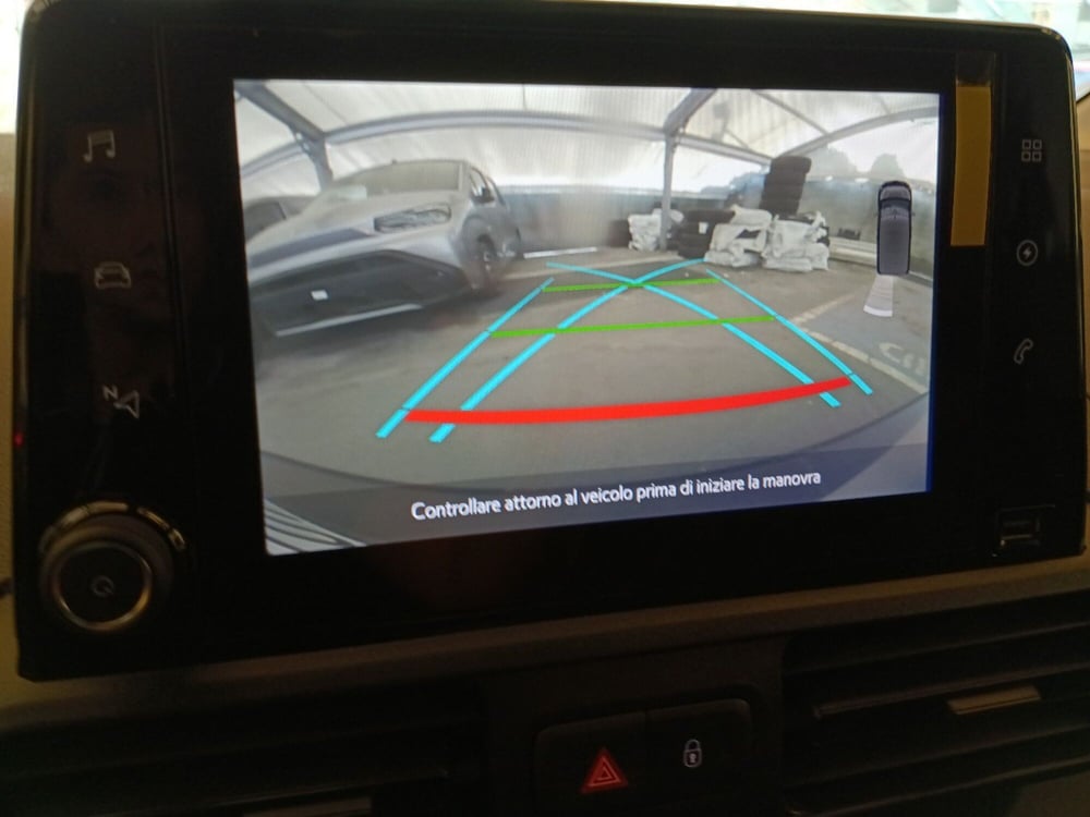 Toyota Proace City Furgone usata a Milano (15)
