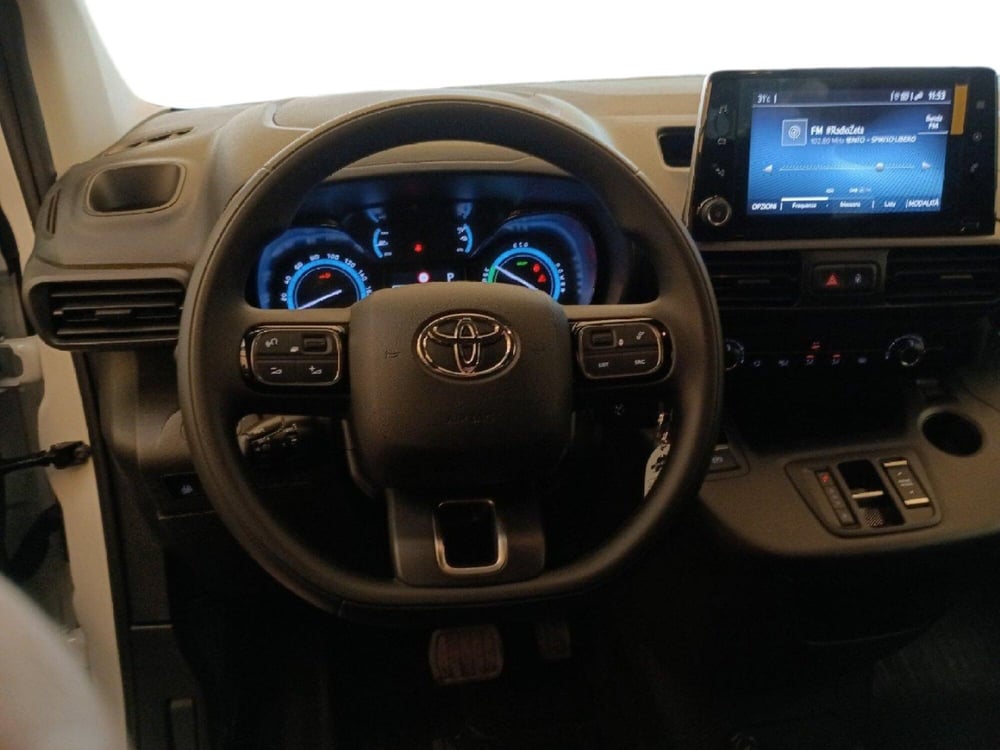 Toyota Proace City Furgone usata a Milano (9)