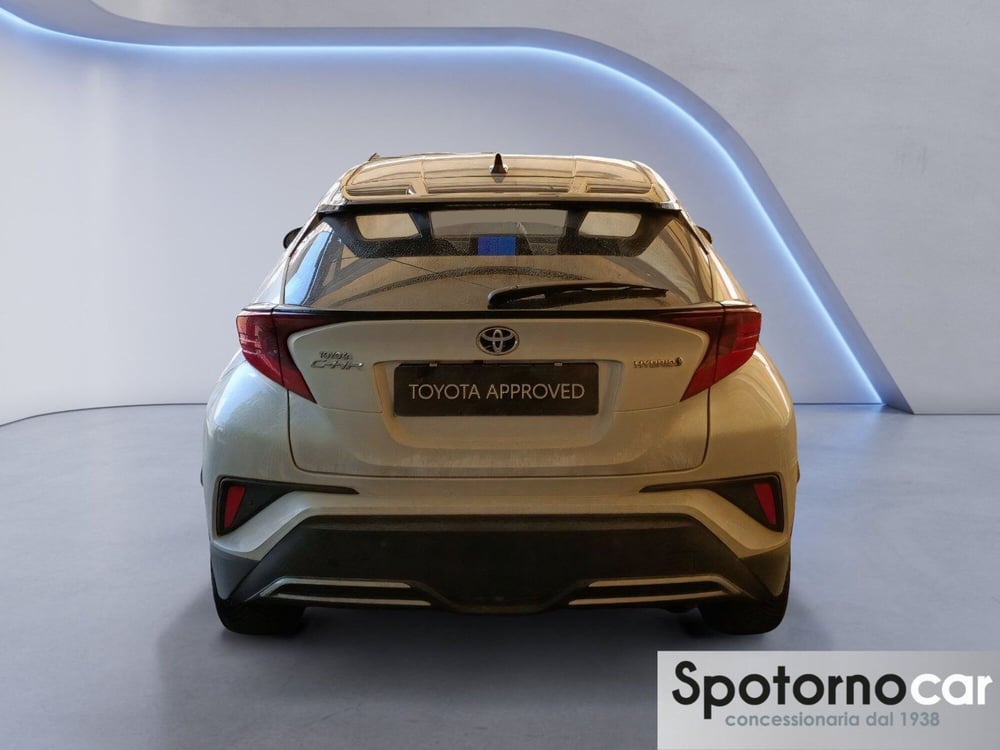 Toyota Toyota C-HR usata a Milano (4)