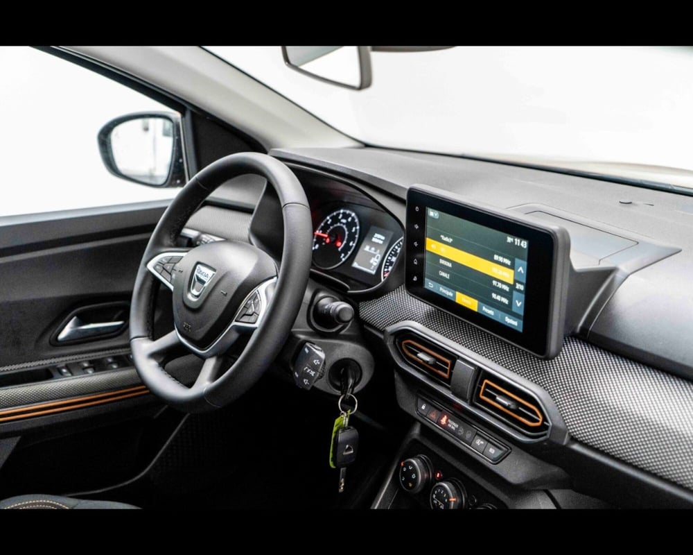 Dacia Sandero usata a Venezia (13)