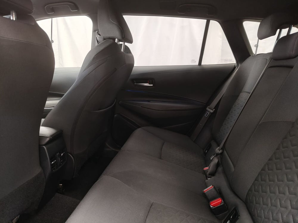 Toyota Corolla Touring Sports usata a Roma (15)