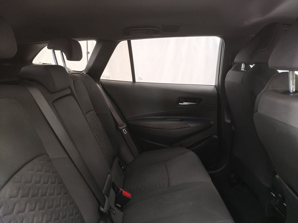 Toyota Corolla Touring Sports usata a Roma (8)