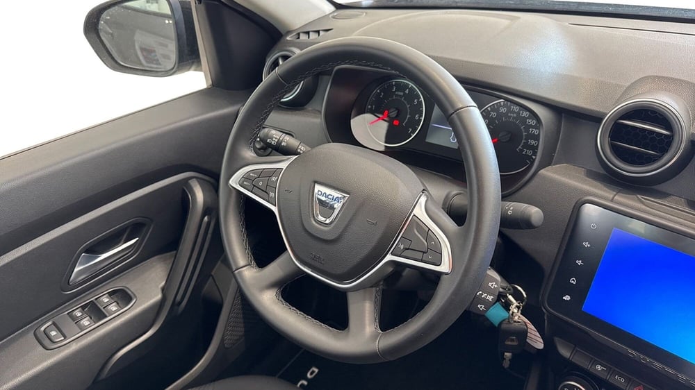 Dacia Duster usata a Viterbo (12)
