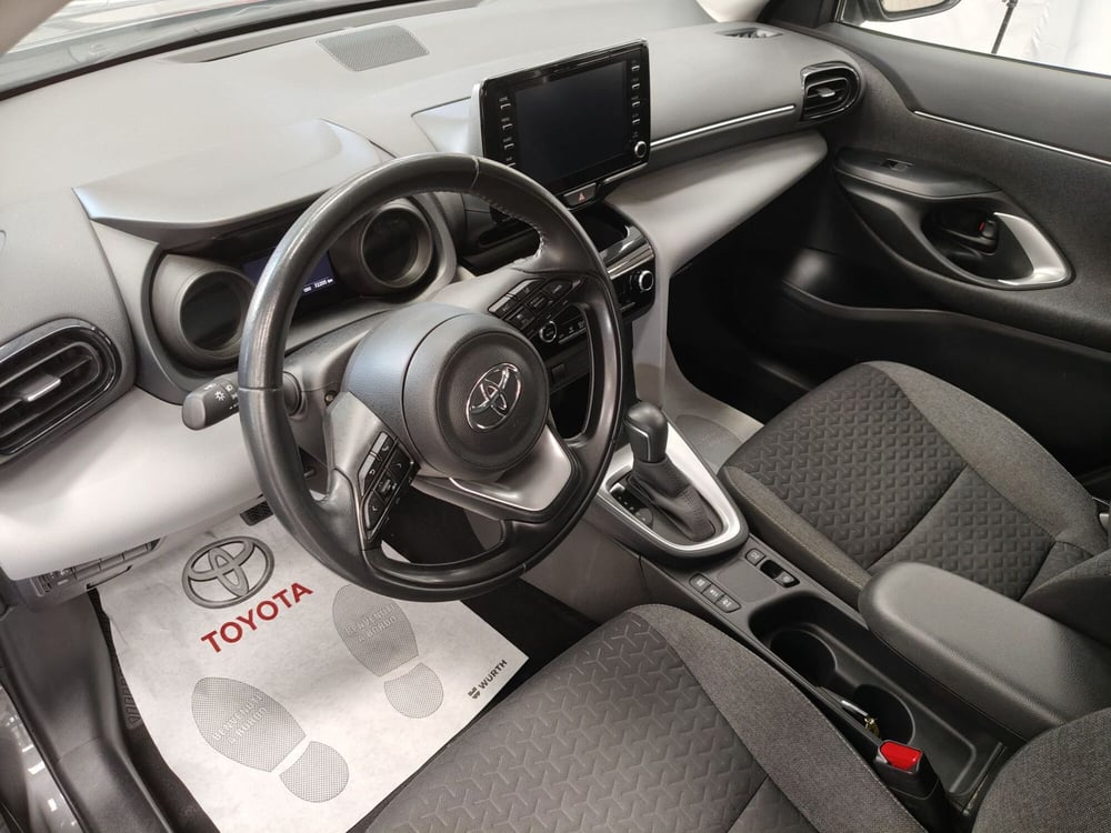 Toyota Yaris Cross usata a Roma (12)