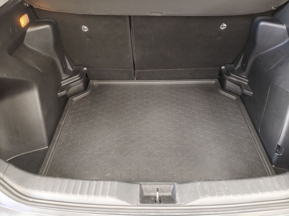 Toyota Yaris Cross usata a Roma (13)