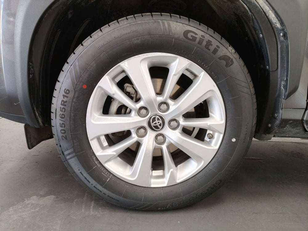 Toyota Yaris Cross usata a Roma (18)