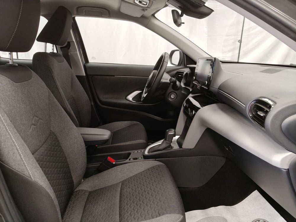 Toyota Yaris Cross usata a Roma (6)