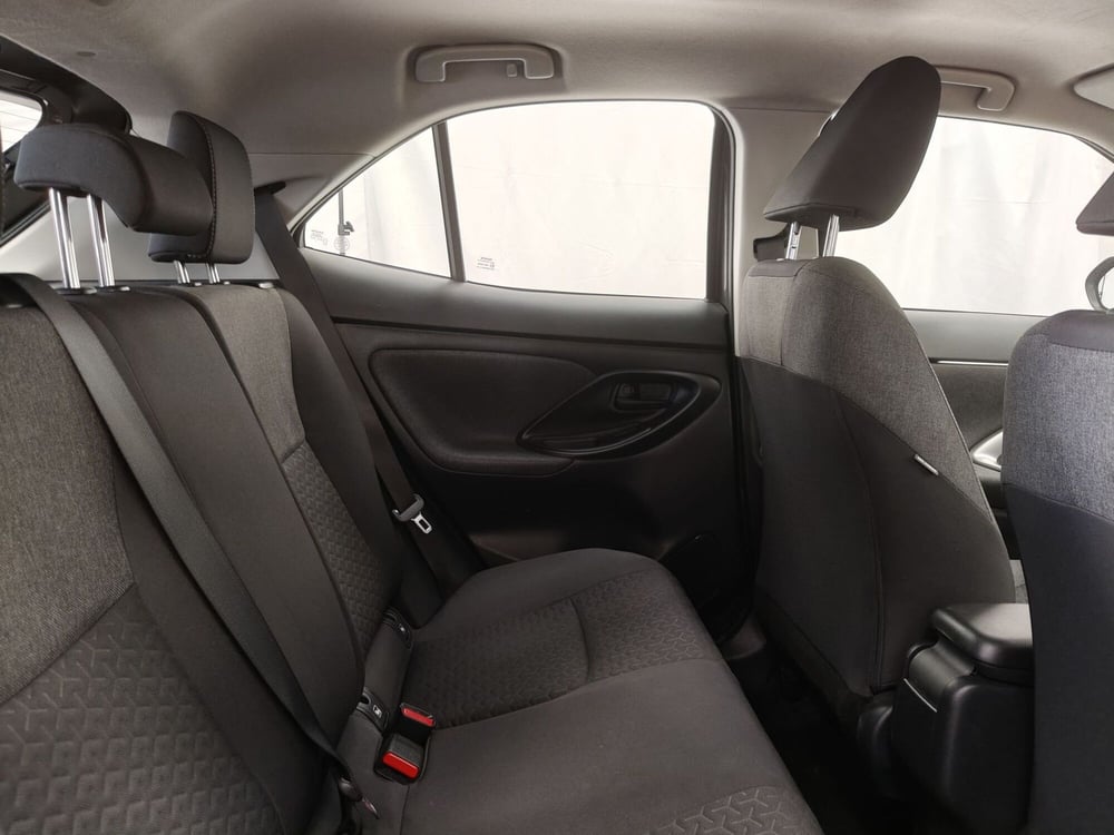 Toyota Yaris Cross usata a Roma (8)