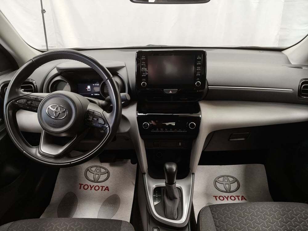 Toyota Yaris Cross usata a Roma (9)