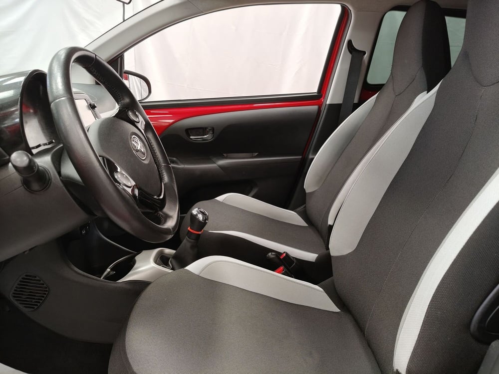Toyota Aygo usata a Roma (14)